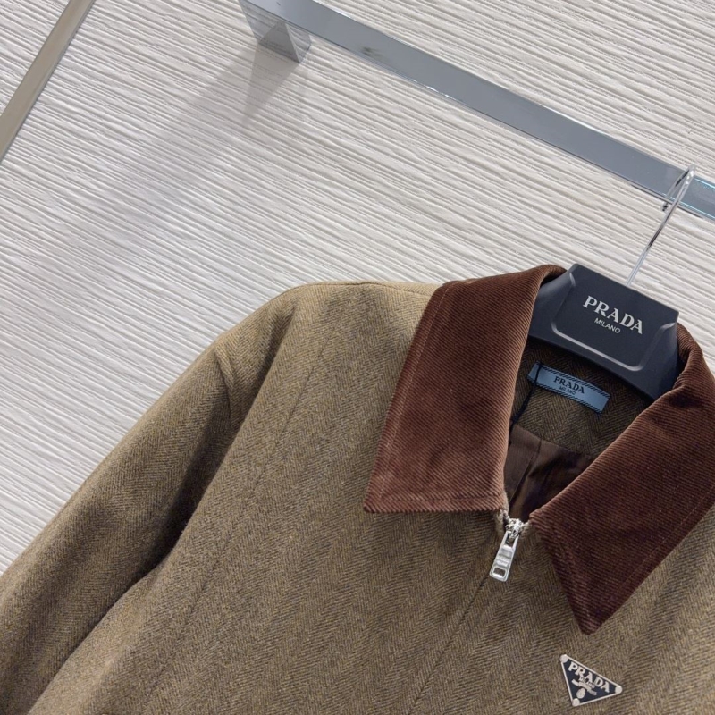 Pra*a outwear